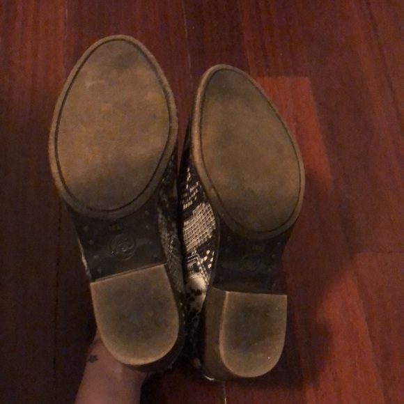 Lucky Brand Booties - snakeskin print leather - Picture 6 of 9